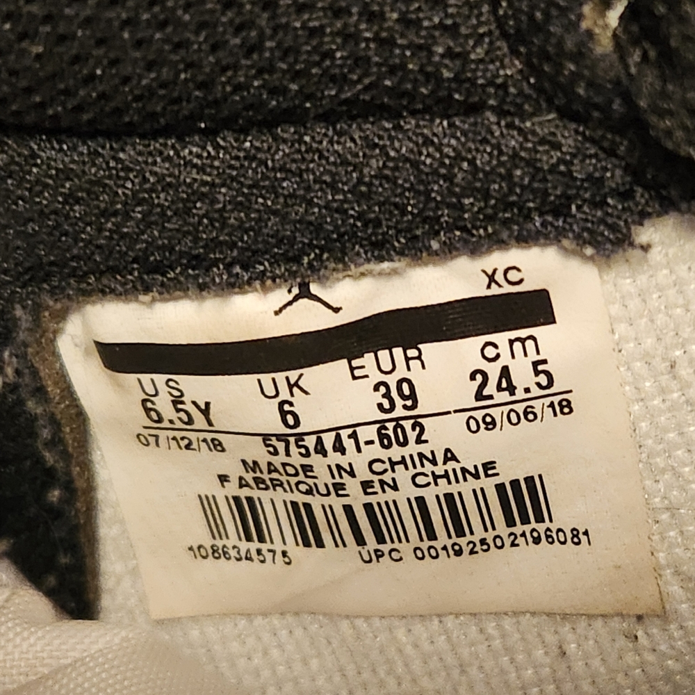 Nike Air Jordan 1 High OG SP Across The Spiderverse Spiderman 6.5Y - Picture 7 of 7